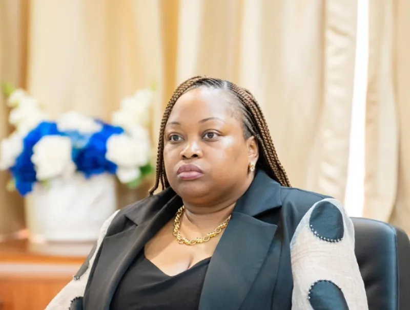 Camélia Ntoutoume-Leclercq, ministre d'état, ministre de l'éducation nationale