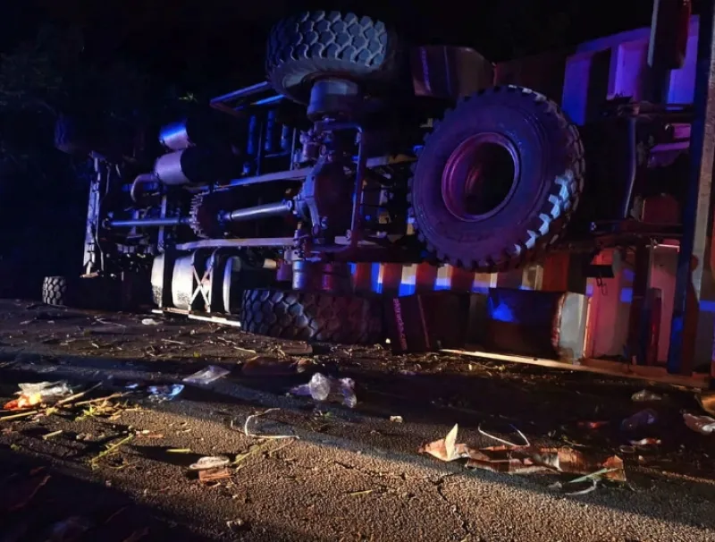 Camion militaire accidenté à Moanda