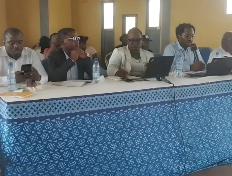 Vue des panélistes lors de la causerie autour des droits de la femme