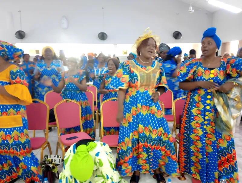 Célébration de la fête des mères des femmes des ADG