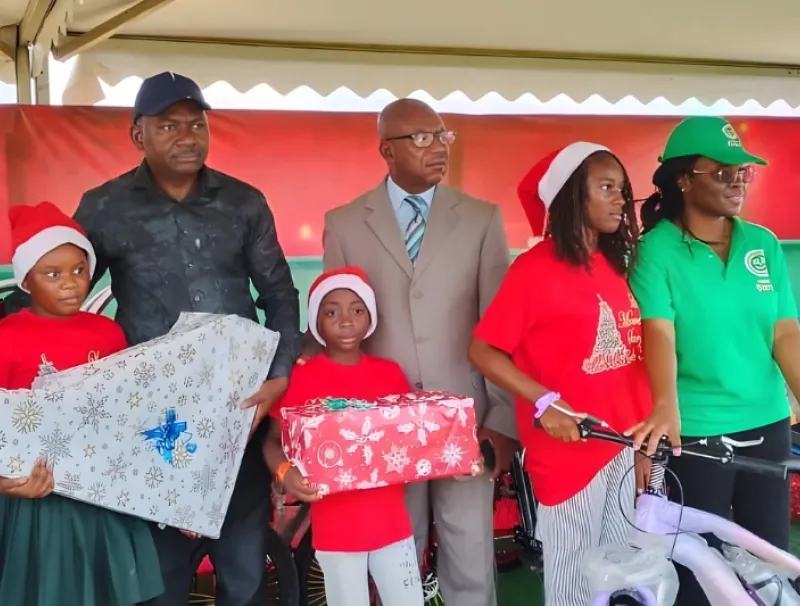 Fête de noël de la fondation Dorcas à moanda 