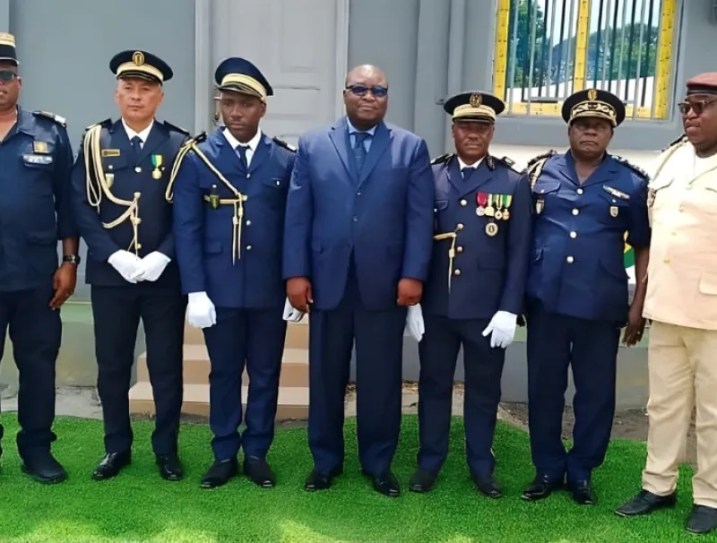 Cérémonie de port de galon à mouila