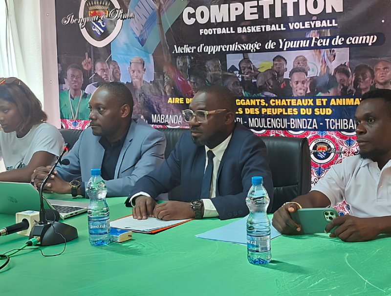 Les responsables du concept ‘’Ibengunu ô Dimbu’’ lors de la conférence de presse
