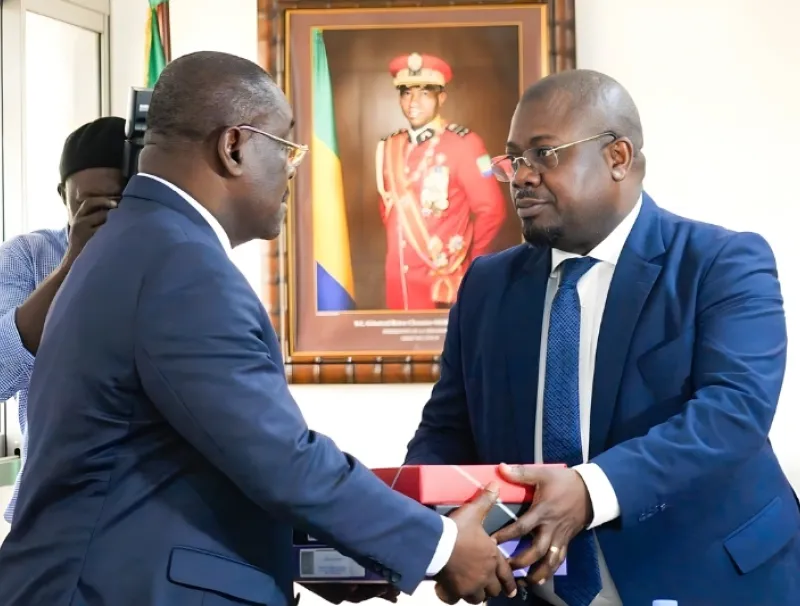 Jean-Maurice Ayine, le PCA sortant, Jean-François Kouanga nouveau PCA de la Caistab