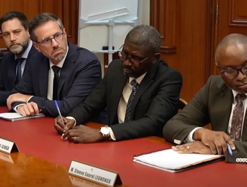 Rencontre entre le président Brice clotaire Oligui Nguema, la SEEG et Suez