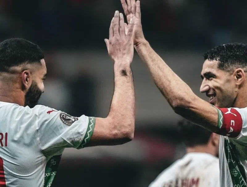 Achraf Hakimi et Ismaël Saibari, footballeurs marocains