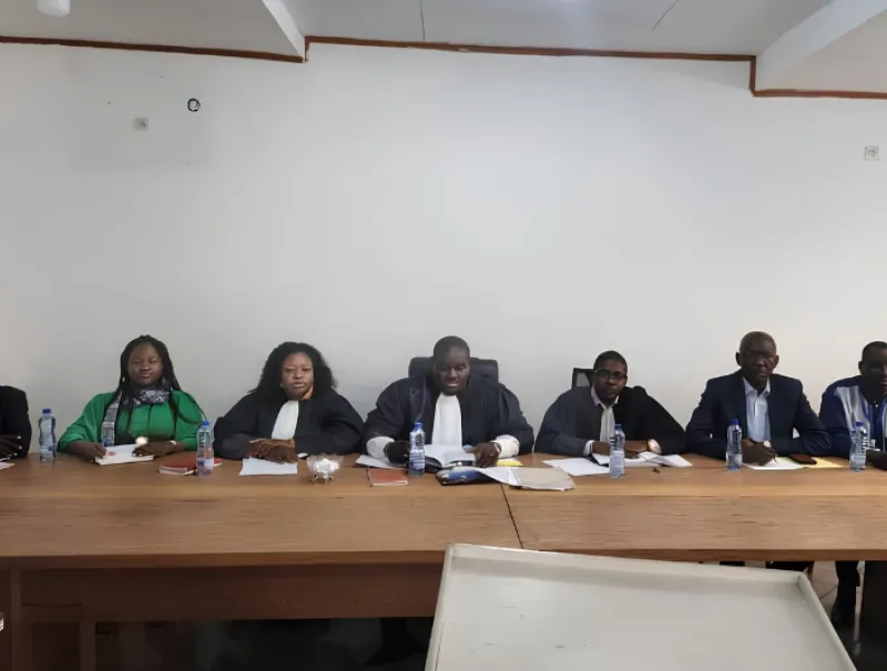 Le tribunal de port-gentil