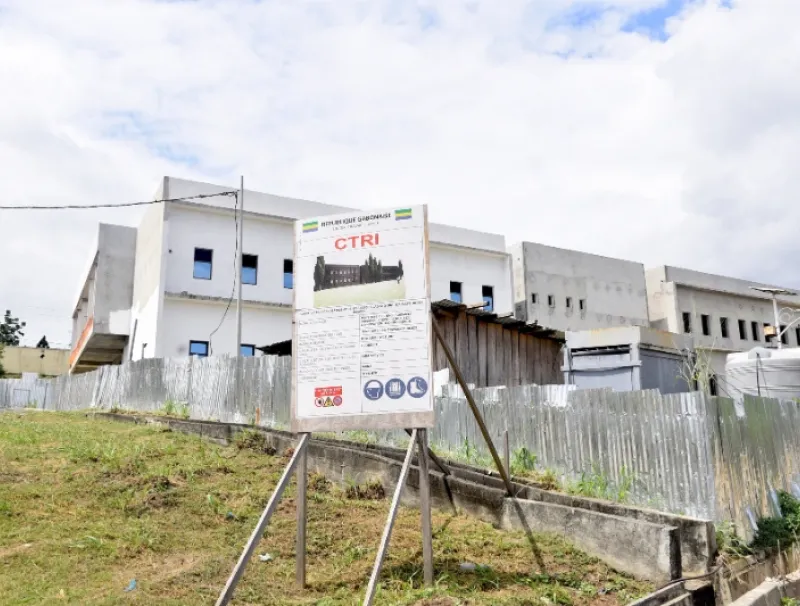 Rentrée universitaire : des bâtiment en chantier au sein de l'UOB.
