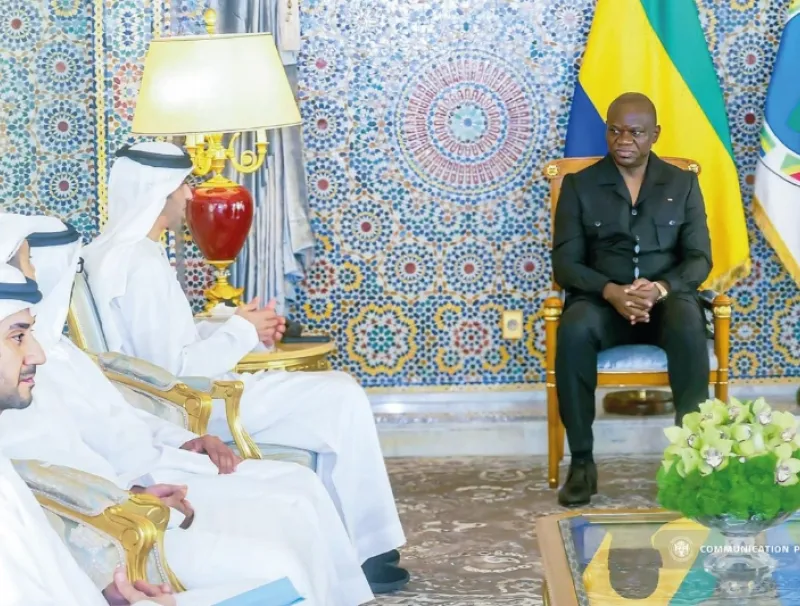 Brice Clotaire Oligui Nguema, Président de la République et Dr Thani bin Ahmed Al Zeyoudi, ministre émirati du Commerce extérieur 