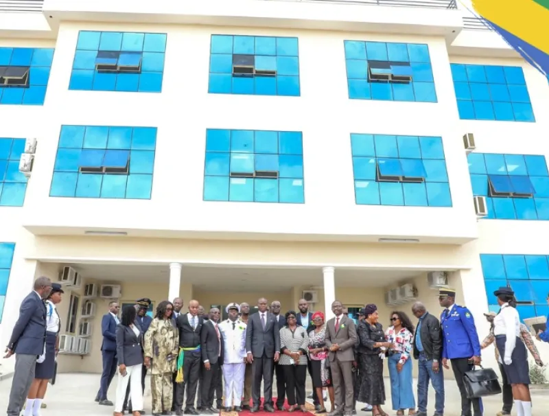 Ndendé : Oligui Nguema inaugure le "complexe administratif Pierre Mamboundou Mamboundou"