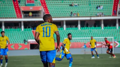 Shavy Warren Babicka, footballeur international gabonais