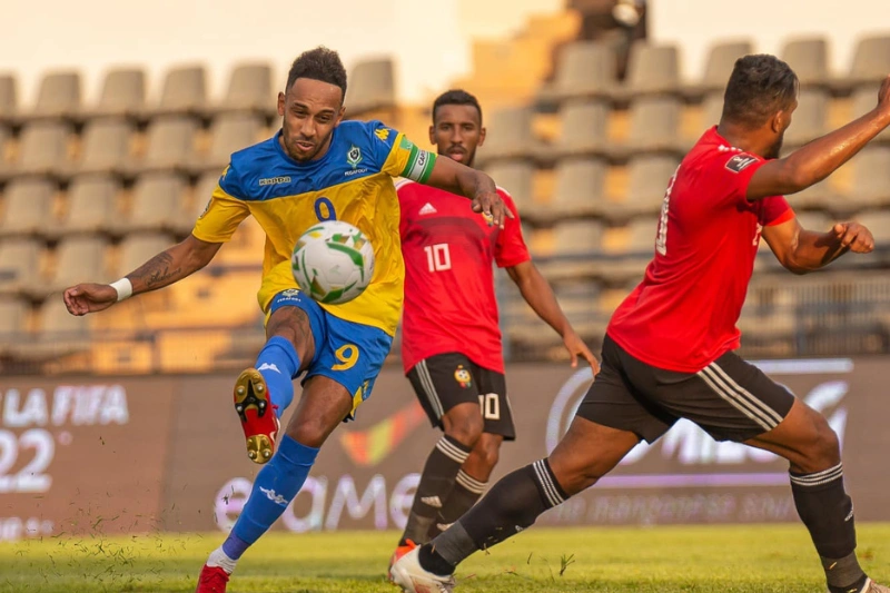 CAN 2025 : Aubameyang forfait face au Cameroun ?