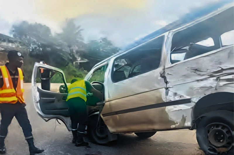 Ntoum : 13 blessés dans l'accident d'un taxi-bus