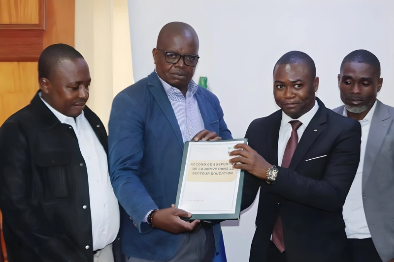Signature d'un protocole pour suspendre la grève