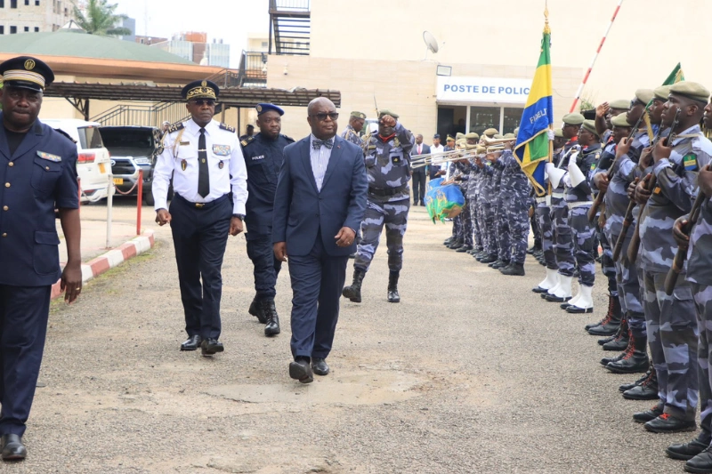Police : le ministre Nguema Mba appelle à la responsabilité et au professionnalisme