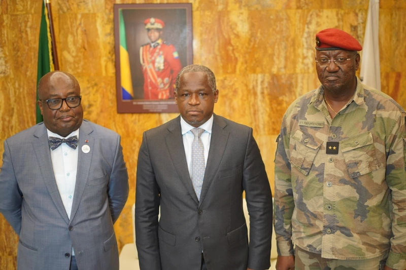 Adrien Nguema Mba, Hermann Immongault et Ibrahim Rapontchombo. © DR