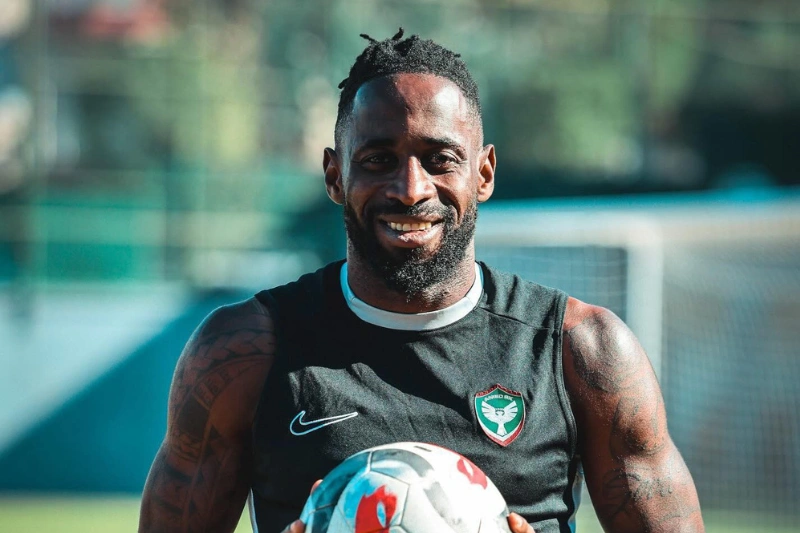 André Biyogo Poko : "Financièrement c’était plus avantageux pour le club de se séparer de moi"