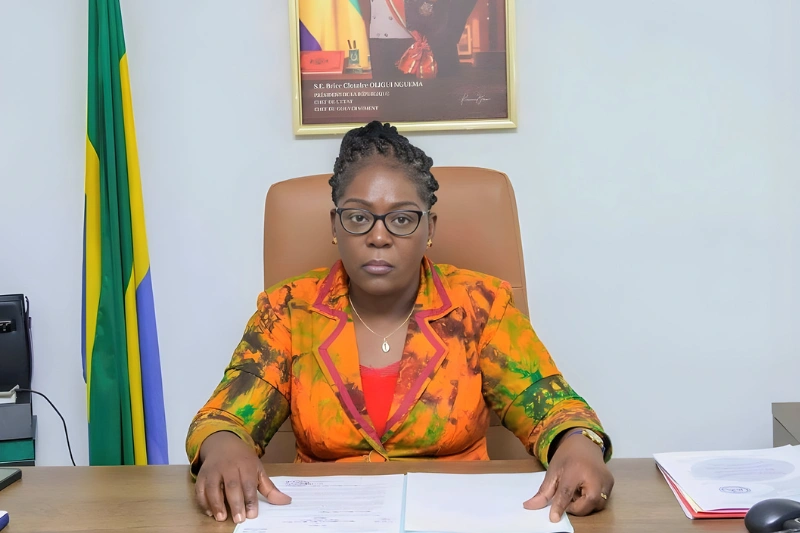 Armande Longo-Moulengui, ministre des Affaires sociales