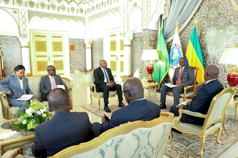 Une phase de l’audience que le chef de l’Etat, Brice Clotaire Oligui Nguema, a accordée à l’envoyé spécial de l’UA, Albert Shingiro