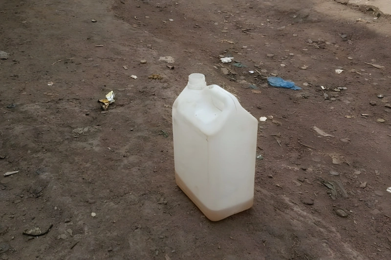 Le bidon d’essence utilisé par sieur Ibuanga