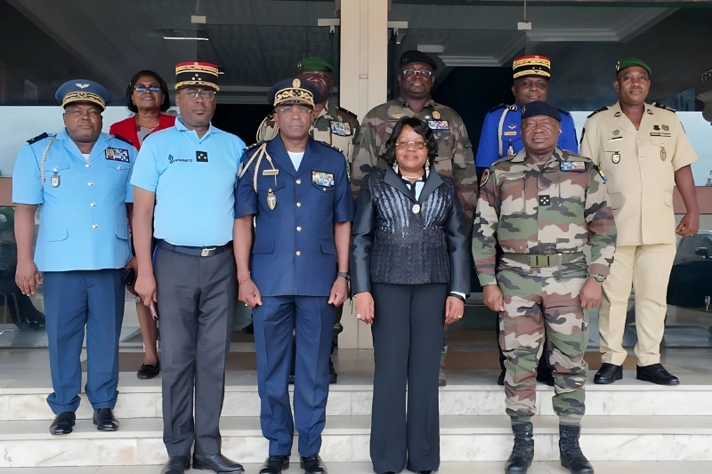 Lutte contre l'insécurité : réunion de haut niveau autour de la ministre de la Défense