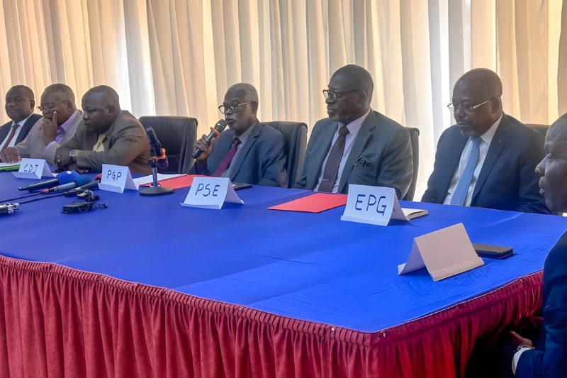 Conférence de presse des partis politiques CNR, EPG et RÉAGIR 