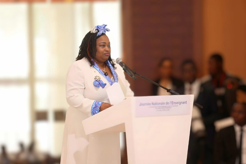 Journée nationale de l'enseignant : la reconnaissance de Camélia Ntoutoume-Leclercq au chef de l’État