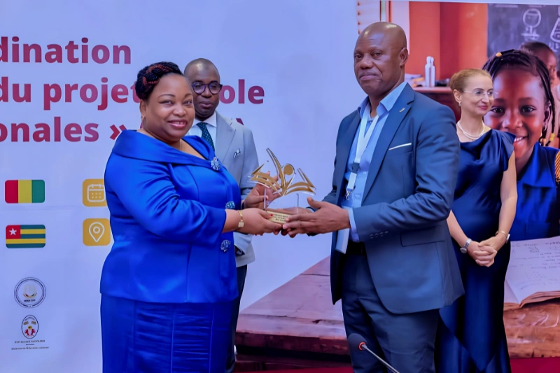 Éducation : le Gabon primé à Dakar pour la valorisation des langues locales