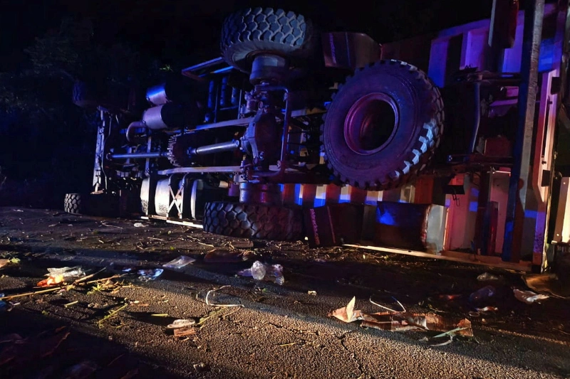 Camion militaire accidenté à Moanda