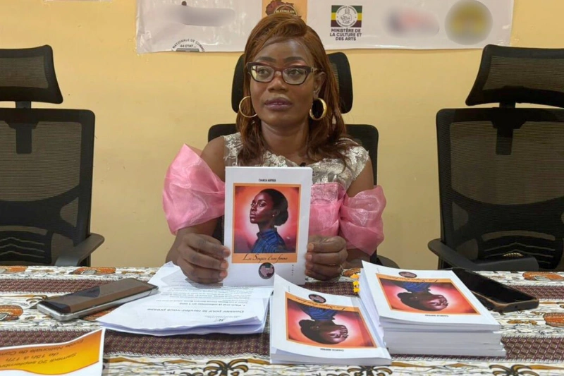 "Les soupirs d'une femme" le tout premier roman de Geovinca Memée Mapaga présenté aux lecteurs de Port-Gentil.