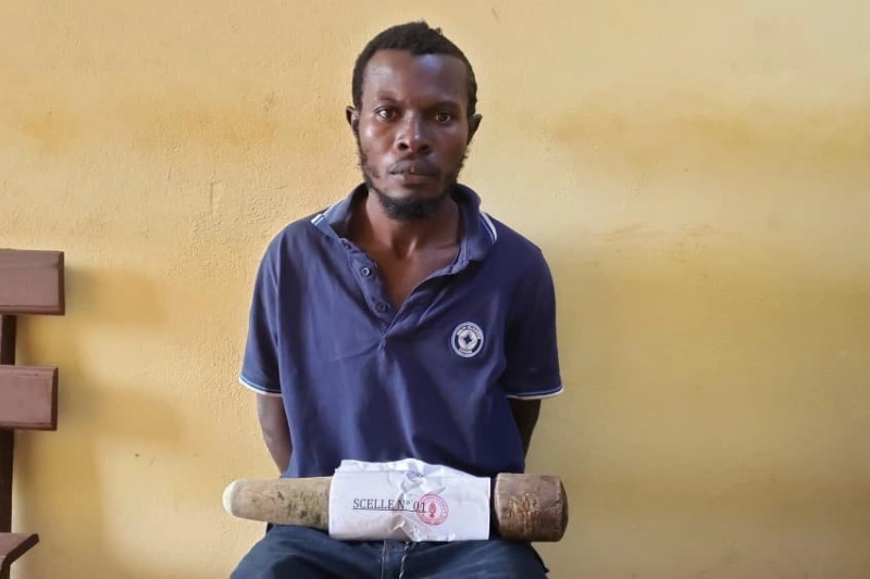 Coups Mortels par Aurel Leyouma Boungwedji à Ndjolé