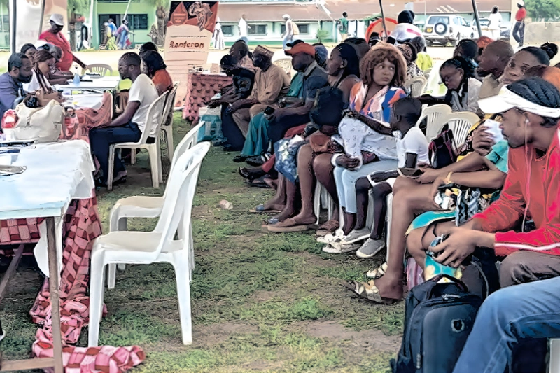 Moment de sensibilisation au VIH/Sida, au Centre régional de santé de Melen