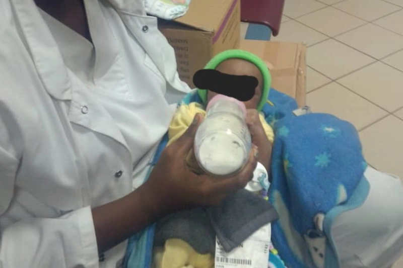 L’enfant ici pris en charge à l’hôpital militaire du PK 9