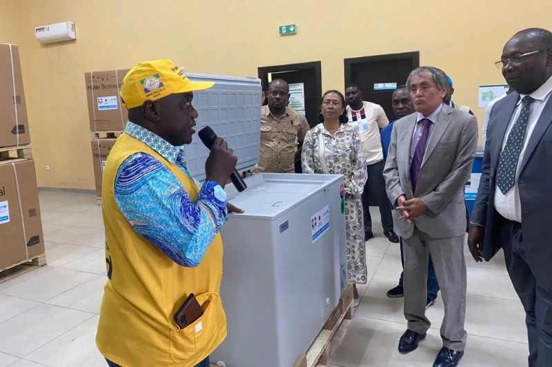 Lutte contre la diphtérie : l'hôpital de Nkembo reçoit un don du Japon et de l'Unicef