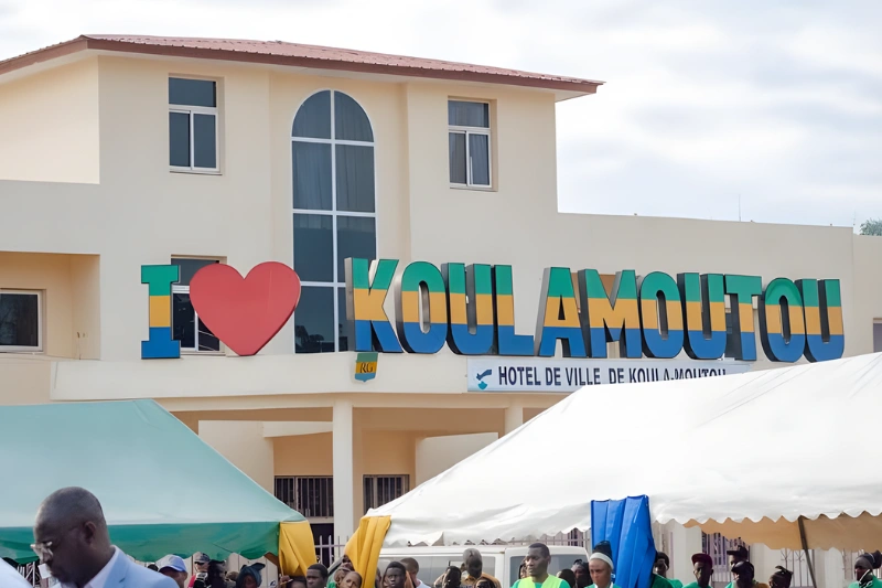 Hotel de ville de koulamoutou