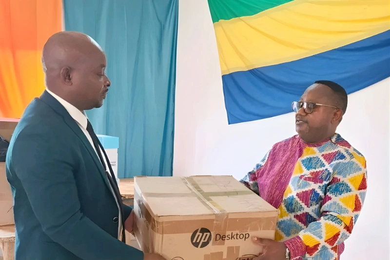 Pana : du matériel administratif et informatif pour la localité