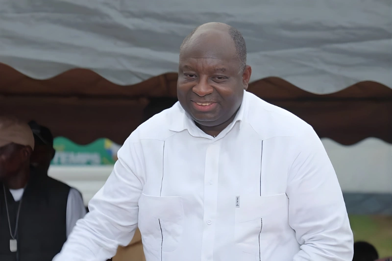 Élu dès le premier tour, sur le siège unique de la Lékabi-Léwolo, Jeannot Kalima est l’une des figures de la fidélité au PDG dans la province du Haut-Ogooué.