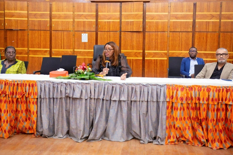 Fonction publique : recensement des agents diplômés non permanents