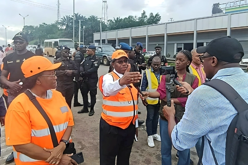 PK 12 : le déguerpissement avant des travaux autoroutiers