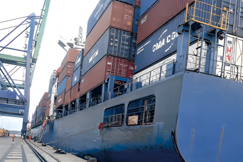 Le Gabon reprend le contrôle de ses pavillons