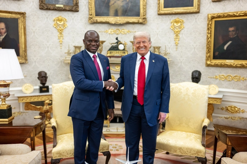 Brice Clotaire Oligui Nguema, président du Gabon et Donald Trump président des États-Unis