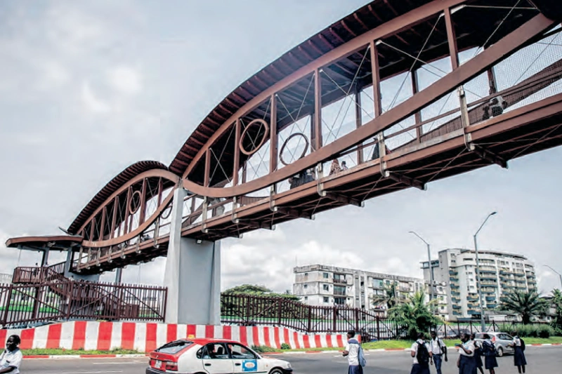 Suicide du Lycée Mba : une mort publique qui interroge