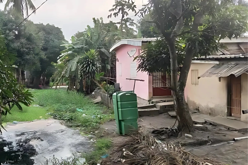 Les populations ont leur part de responsabilité dans l’obstruction des fosses de drainage d’eau.