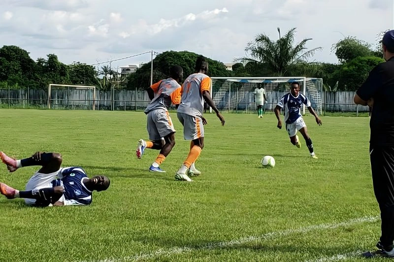 National Foot 1/J8 : LAC, une domination infructueuse face au Canon (0-1)