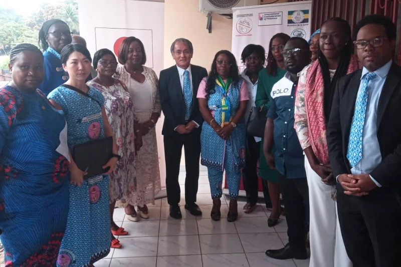 association des sages femmes du Gabon