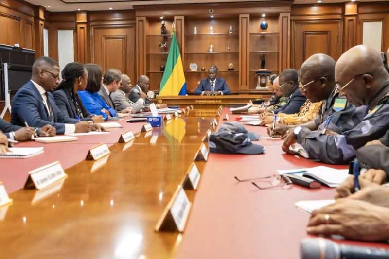 ''Poussée d’Archimède'' : entre ironie et agacement