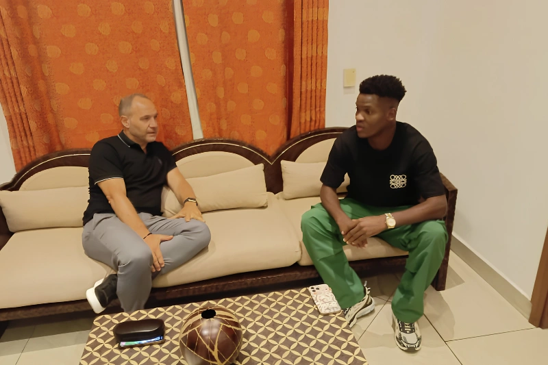 Rencontre Sébastien Migné - Didier Ndong : "On doit s’appuyer sur toi malgré tes multiples sorties de route"