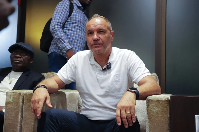 Migné et son assistant : 21 millions fCFA de salaire par mois