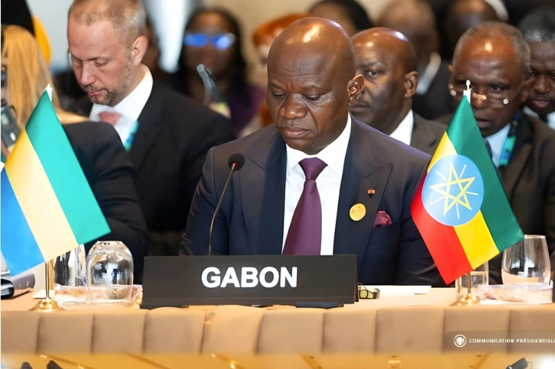 Le président de la République, Brice Clotaire Oligui Nguema, lors des travaux.