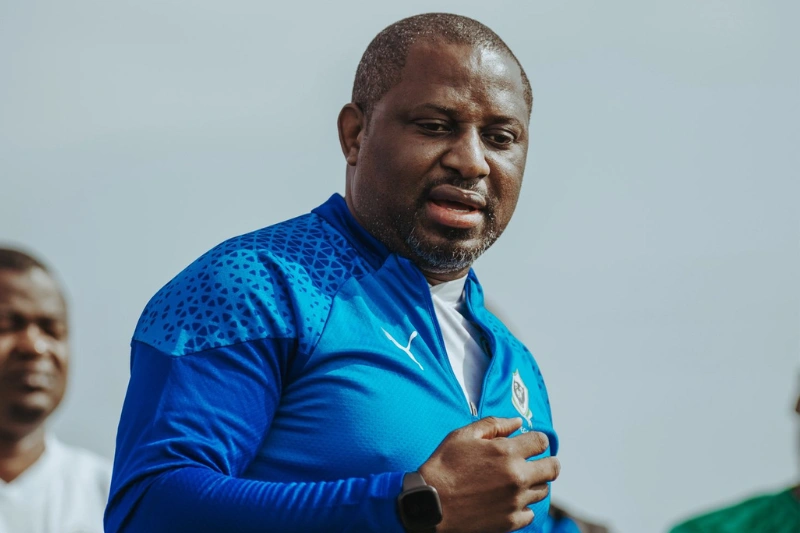 Le sélectionneur national Thierry Mouyouma